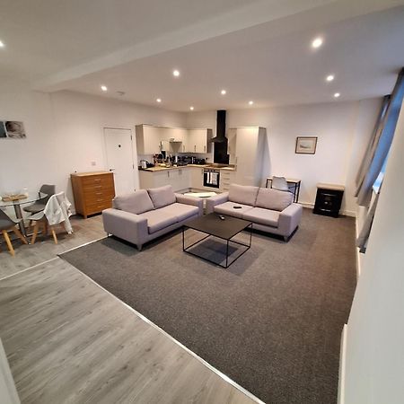 Centre Of The Town Apartamento Whitchurch  Exterior foto