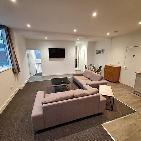 Centre Of The Town Apartamento Whitchurch  Exterior foto